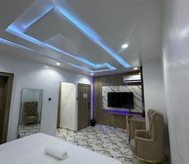 Surulere Hotel | Mega Cloud Hotel And Suites