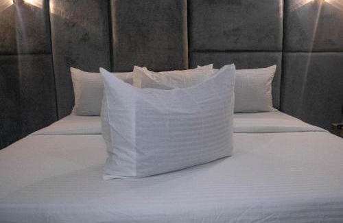 Surulere Hotel | Mega Cloud Hotel And Suites