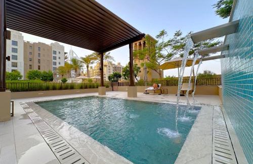 Umm Suqeim 3 Apartment | MegaLuxury Flat Resort, Amazing Pool, Burj direct View