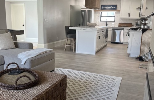 Naples Park Cottage | Meg’s Beach Cottage- Walk/Bike to Vanderbilt Beach. Heated Pool/Pool Table