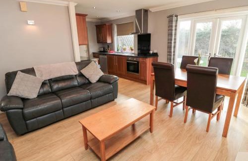 Beadnell House | Megstone