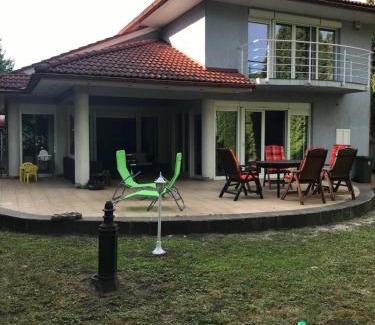 Balatonszarszo Villa | Megtart-lak Villa