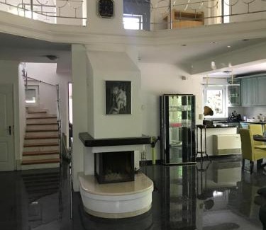 Balatonszarszo Villa | Megtart-lak Villa