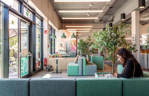 Bohnsdorf Hotel | MEININGER Hotel Berlin Airport