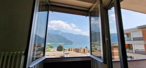 Melide Apartment | Melide Apartment LakeView close to Swissminiatur