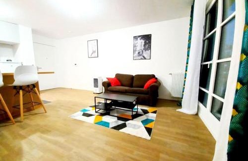 Clamart Apartment | Melody Clamart, 25 min de Paris, Tramway 6, Parking