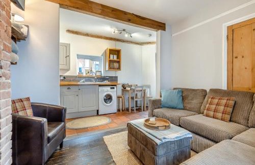 Cromer House | Melrose Cottage