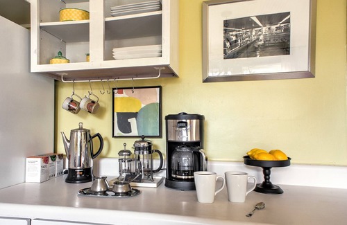 Lynn Apartment | Melrose House Unit B: Cozy Tryon Home Near Downtown & Blue Ridge Trails