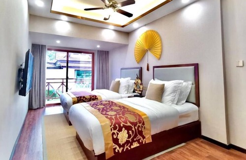 Champasak Province House | Melsweldon Laos Hotel