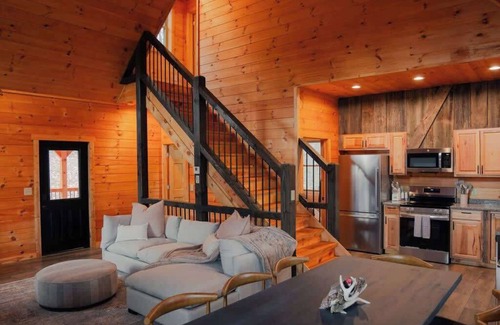 McArthur Cabin | Memories at Hillside A Modern Cabin Hocking Hills