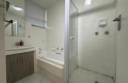 Menlyn Apartment | Menlyn Place Unit 103