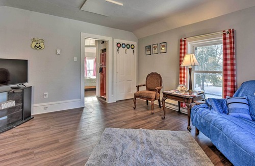 Menomonie Apartment | Menomonie Apartment: Walk to Lake Monomin!