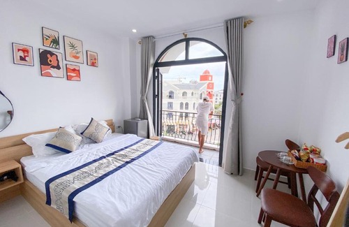 Ganh Dau Hotel | Merci House & Restaurant