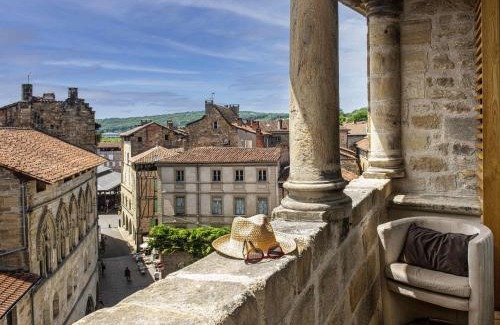 Figeac Hotel | Mercure Figeac Viguier du Roy