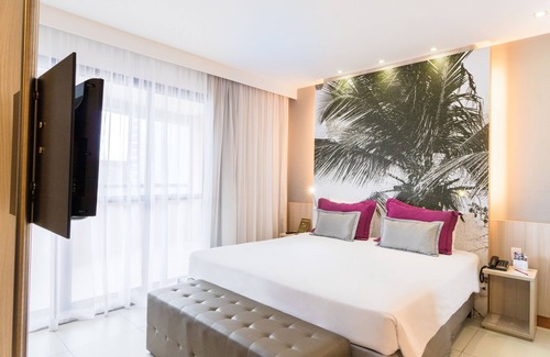 Caminho das Arvores Hotel | Mercure Salvador Boulevard