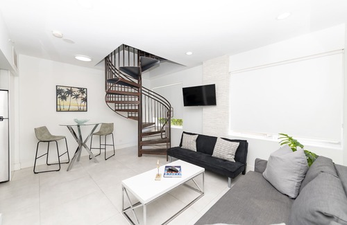 South of Fifth Apartment | Mercury Apart Hotel