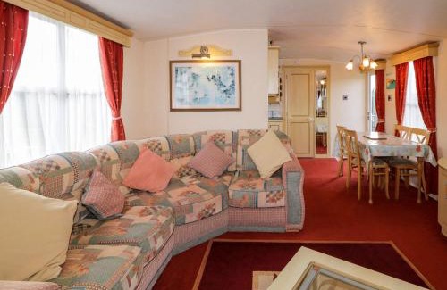 Limavady House | Meric Stone Holiday lets Caravan 1