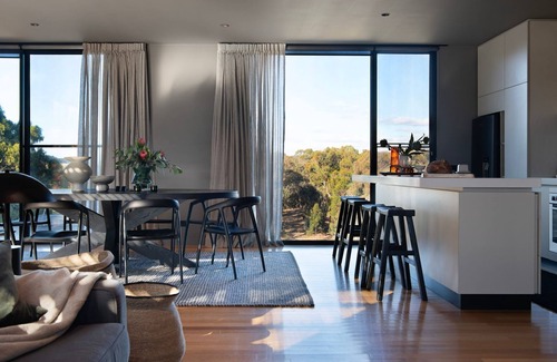 Porcupine Ridge House | Merinda - Paul Bangay Design Garden Luxury Retreat