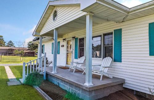 Chincoteague House | Mermaid Crossing - Pet friendly, waterfront with dock!