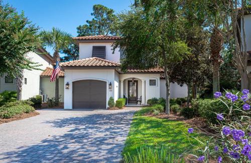 Villa Lago House | Mermaid Manor
