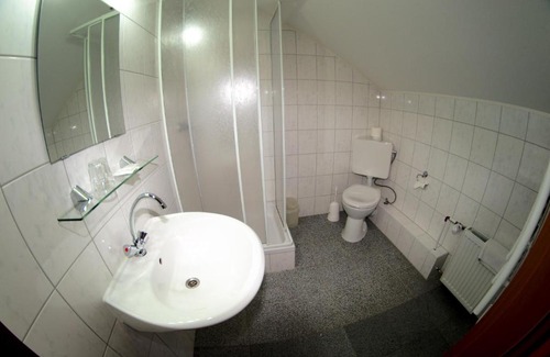 Hildesheim District House | Messe-Hotel "Waldruhe"