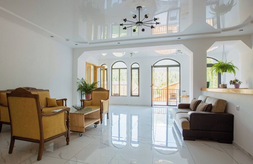 Bagvdanari Hotel | Mestia Hotel Level
