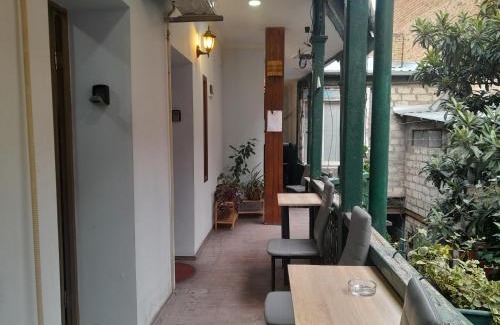 Chugureti House | Metekhi A&T Hotel