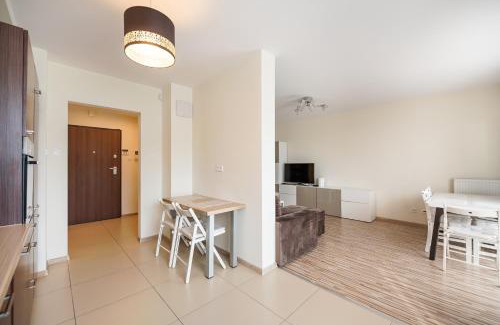 Targowek Apartment | Metro Kondratowicza Spacious Apartment