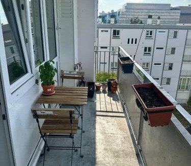 Bas du Mont-Mesly House | Metro Lakeside