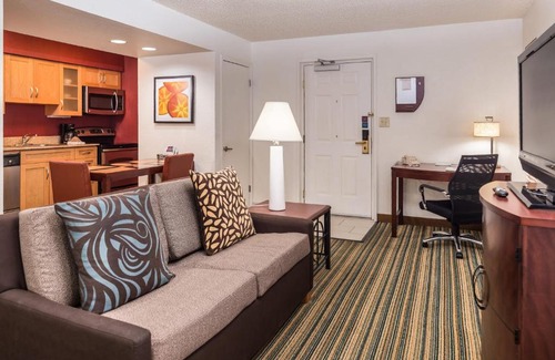 North Mountain Apartment | Metro PHX STUDIO KING BED DOWNSTAIRS sleeps 4 modern design best amenities