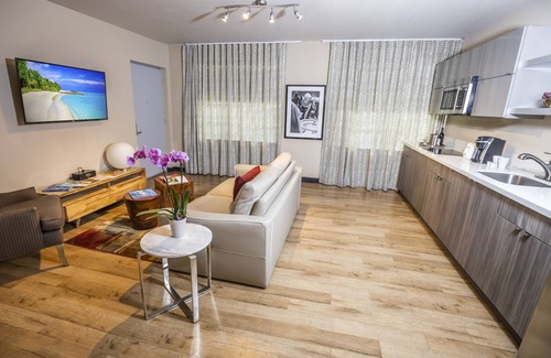 Flamingo/Lummus Hotel | Metropole Suites South Beach