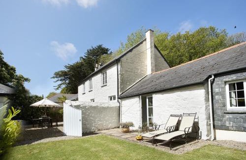 Helston House | Mews Cottage
