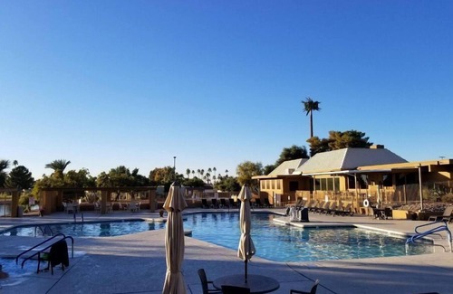 Fountain of the Sun House | Meza AZ Cozy home, 55+/gated/golf course view. Close to Mesa Gateway airport.