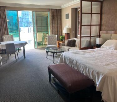 Las Vegas Apartment | MGM Grand no resort fee , balcony, free valet parking