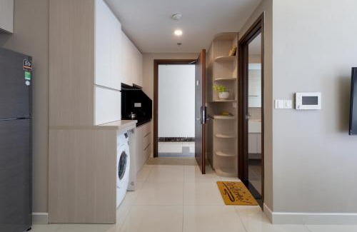 Bach Dang Riverside Apartment | MH Apartment- Tresor- spacious and cozy center D4