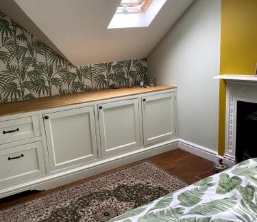 Peasedown Saint John House | Mi Casa, Su casa for the summer!