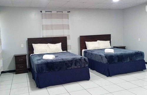 Coatepeque Hotel | Mi Casa Tropical