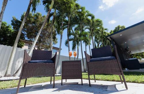 Ludlam Villa | Miami Getaway Heated Pool House Pool Table Villa
