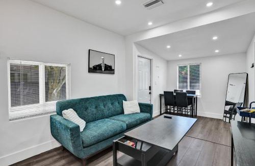 Liberty City House | Miami Heart Retreat, Stylish & Central With Games