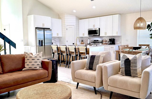 Lake Davenport Estates House | Mickey's Margarita Villa - Disney Pool Home