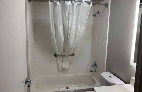 Toddville Road Hotel | Microtel Inn by Wyndham Charlotte Airport