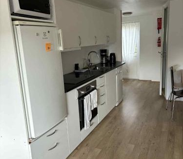 Tvoroyri Apartment | Midbrekkan apartment