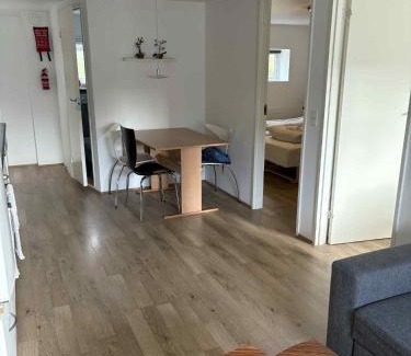 Tvoroyri Apartment | Midbrekkan apartment