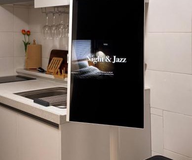 Bongcheon-dong Apartment | Middle of Hongdae and Gangnam with green line