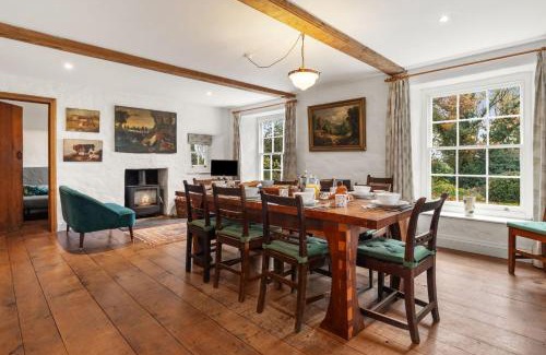 Kilgetty House | Middlelands - A stunning country house with beautiful gardens in rural Pembrokeshire yet close to coast