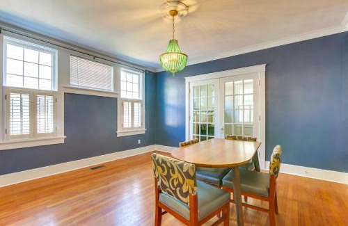 Crosstown House | Midtown Duplex 1 Mi to Memphis Zoo and Overton Park!