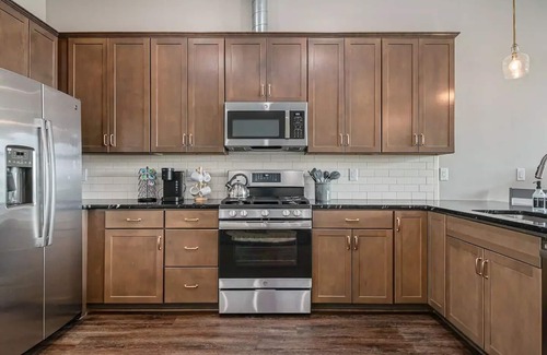 Omaha House | Midtown Luxury near UNMC