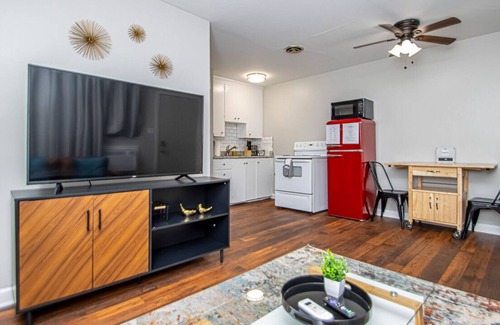 Hillcrest Apartment | Midtown Mod 2