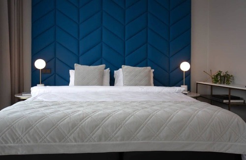 Downtown Hotel | Midtown Reykjavik - Double Room with Balcony