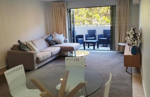 Taupo House | Midtown Tui Villa - Taupō Central Holiday Unit